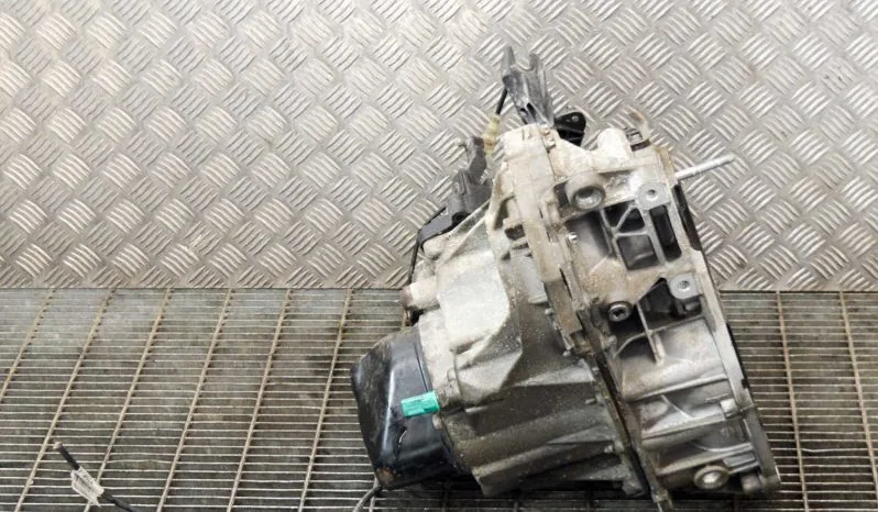 Dacia Sandero II manual gearbox 304014767R 0.9 L 66kW voll