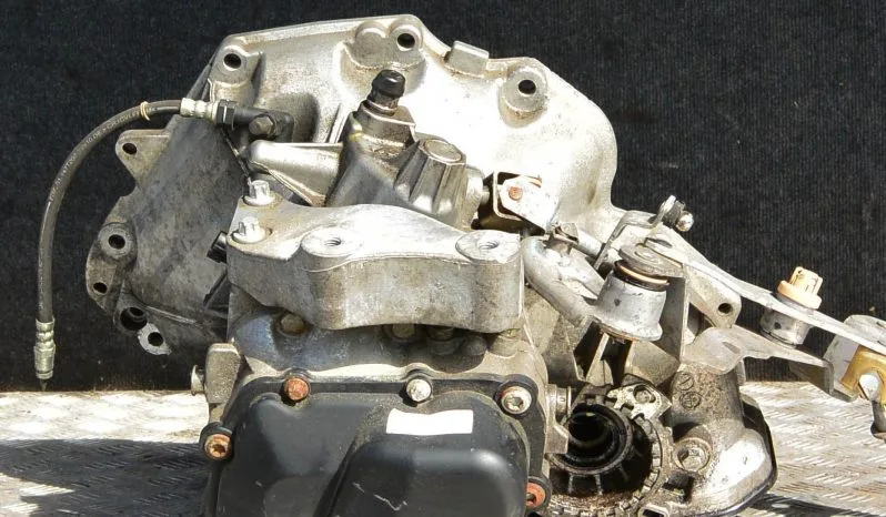 Opel Corsa manual gearbox C429 1.0 L 48kW lleno