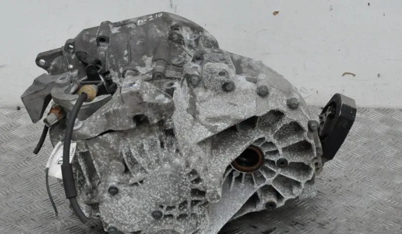 Ford Kuga II manual gearbox AV4R-7002-AA 2.0 L 100kW pieno