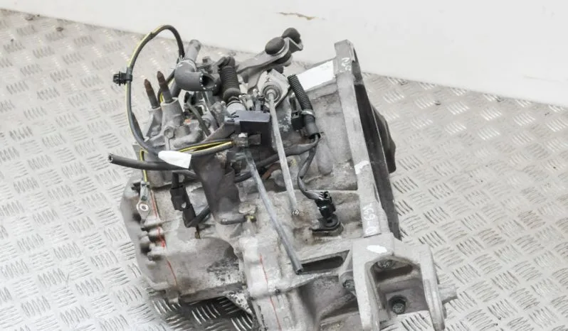 Mitsubishi Lancer VIII manual gearbox 8H5 1.8 L 85kW lleno