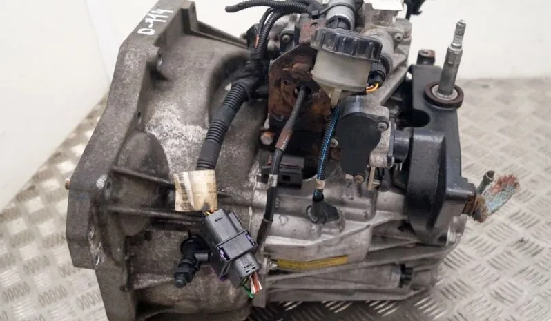 Renault Trafic II semi-automatic gearbox G003 2.5 L 99kW full