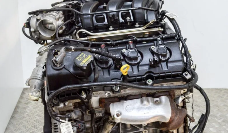 Ford Mustang engine 3.7 L 227kW lleno