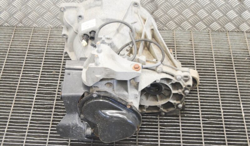 FORD FIESTA VI gearbox 60 kW 2010 lleno