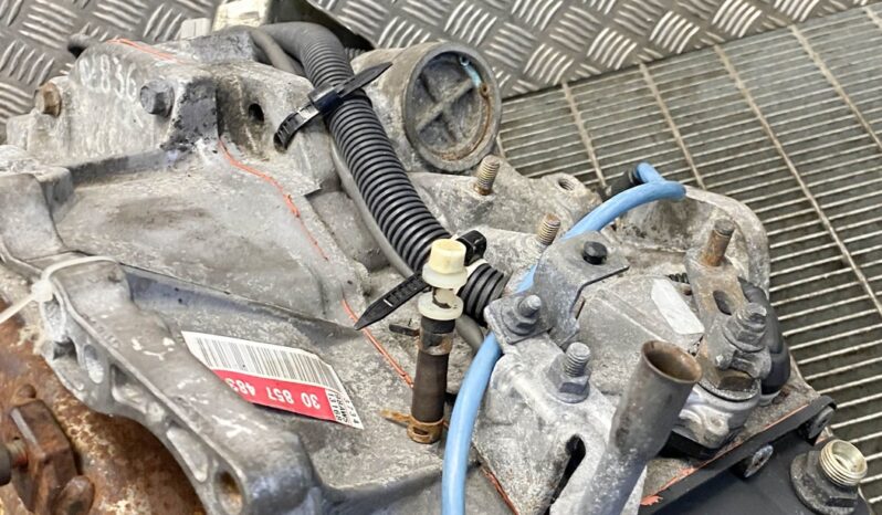 VOLVO V40 Estate VW gearbox 118 kW 1999 full