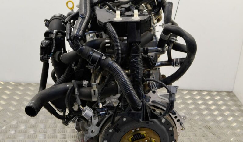 TOYOTA YARIS _P13_ used engine hatchback 54 kW lleno