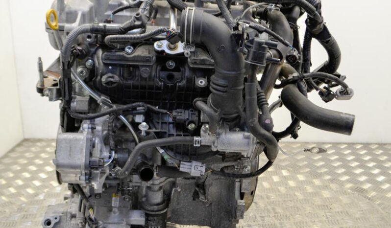 TOYOTA YARIS _P13_ used engine hatchback 54 kW lleno