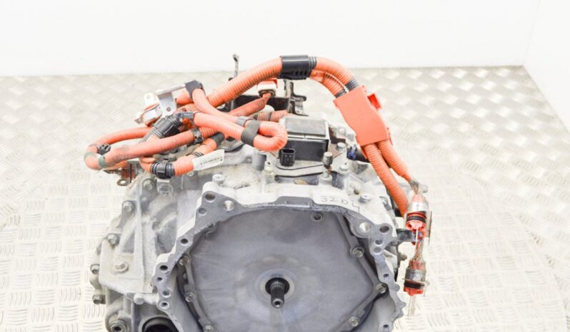 TOYOTA YARIS _P13_ gearbox hatchback 54 kW lleno