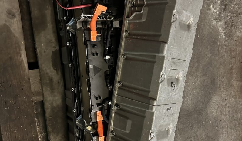 BMW i8 I12 battery  2015 lleno