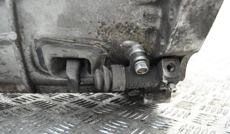 NISSAN NP300 NAVARA D40 gearbox  2005 lleno