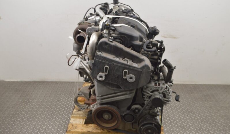INFINITI Q30 used engine 80 kW 2016 lleno
