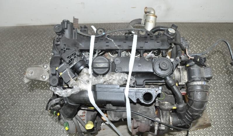 FORD FIESTA VI used engine 50 kW 2010 lleno