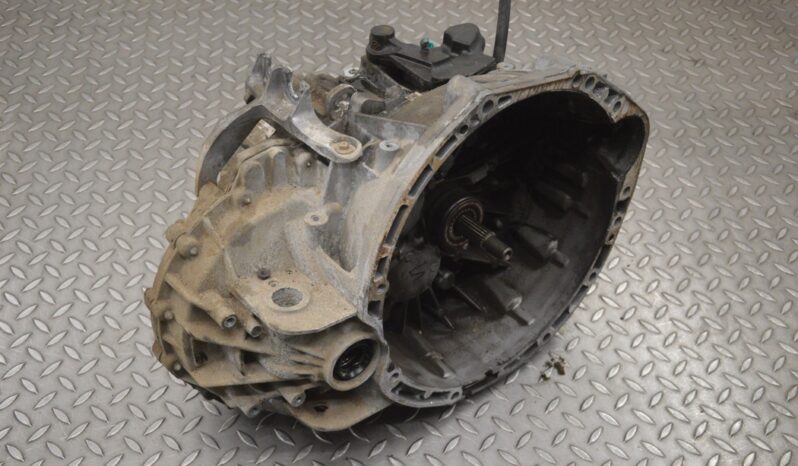 RENAULT TRAFIC III Minibus / passenger JG_ gearbox 88 kW 2021 full