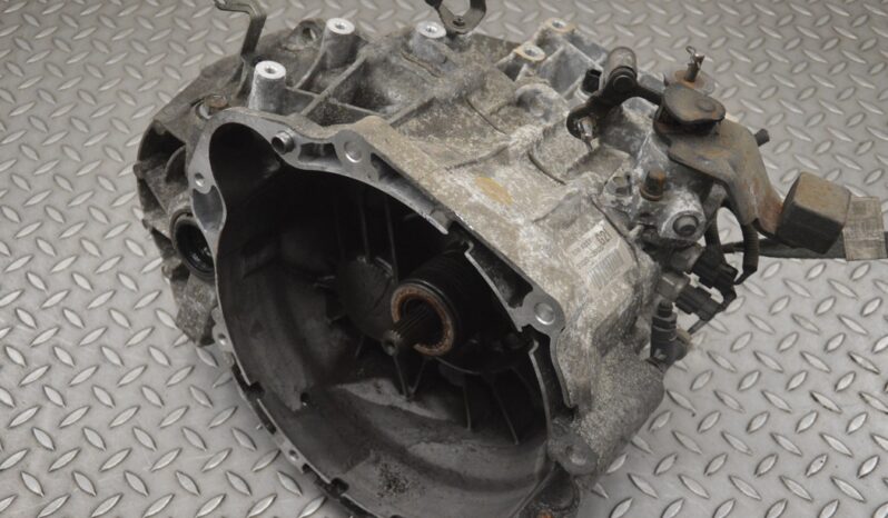 SSANGYONG TIVOLI gearbox 94 kW 2016 voll