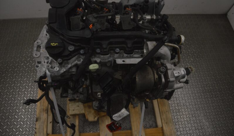 PEUGEOT 3008 SUV used engine 96 kW 2022 lleno