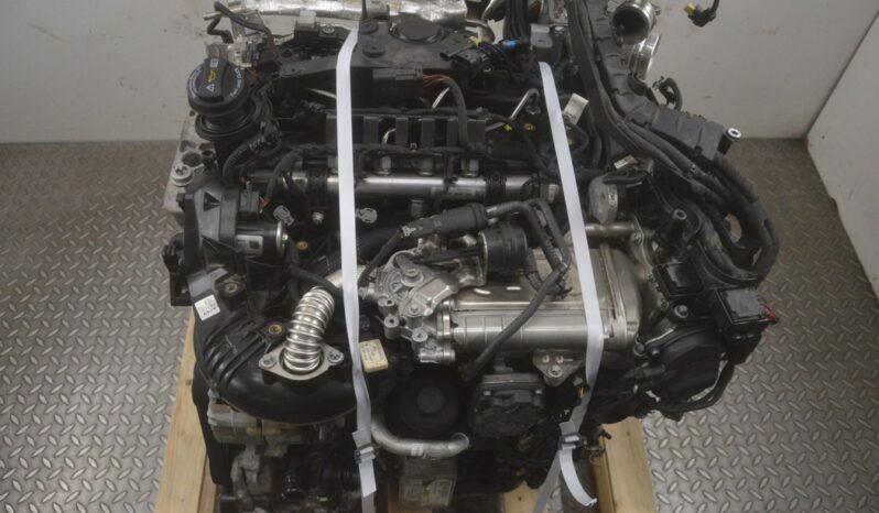 MERCEDES-BENZ A V177, Z177 used engine sedan 85 kW lleno