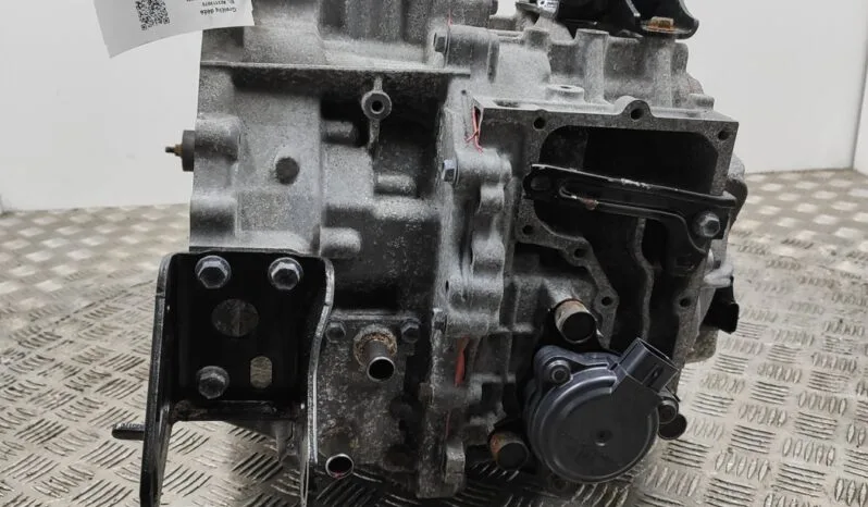 TOYOTA AURIS _E18_ gearbox 73 kW 2013 pieno