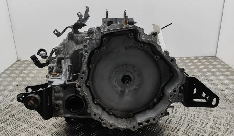 TOYOTA AURIS _E18_ gearbox 73 kW 2013 pieno