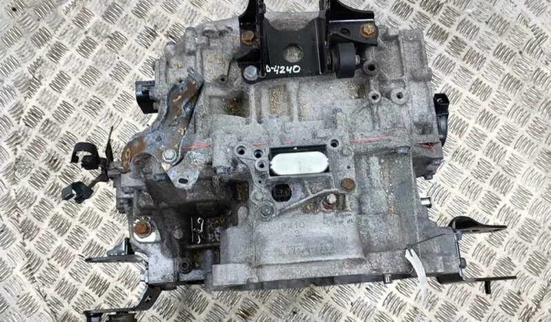 TOYOTA AURIS _E18_ gearbox 73 kW 2013 pieno