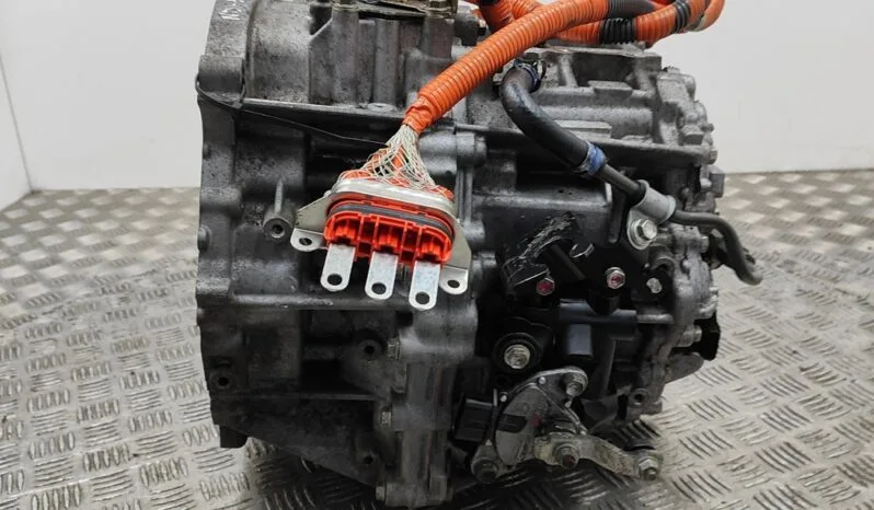 TOYOTA YARIS _P13_ gearbox 54 kW 2013 voll