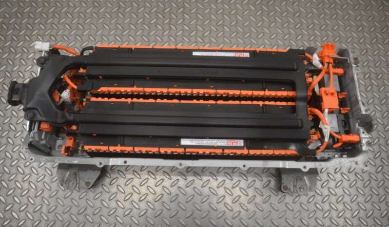 TOYOTA RAV 4 V XA50 battery  2020 pieno