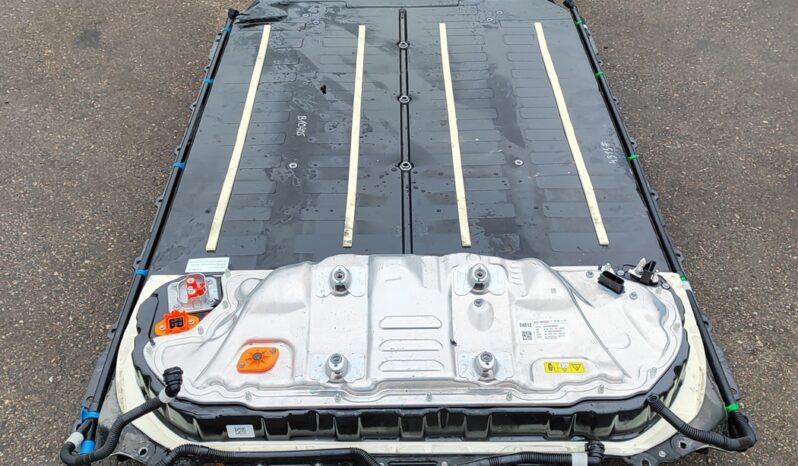 TESLA MODEL Y battery  2023 lleno