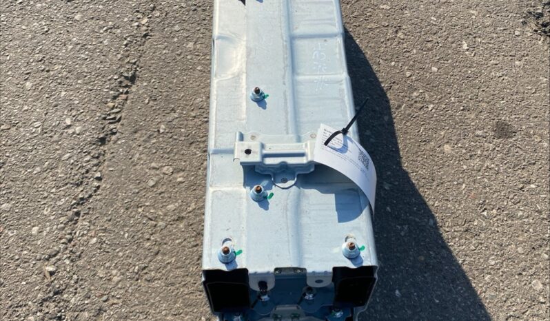 TOYOTA PRIUS PLUS _W4_ battery  2012 pieno