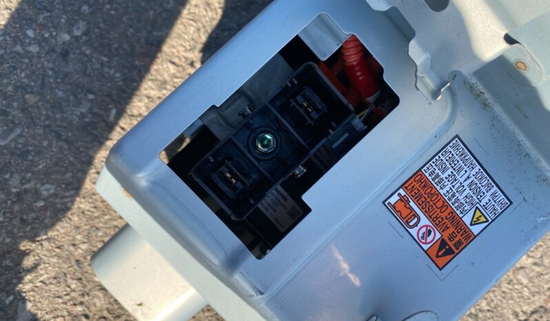TOYOTA PRIUS PLUS _W4_ battery  2012 pieno