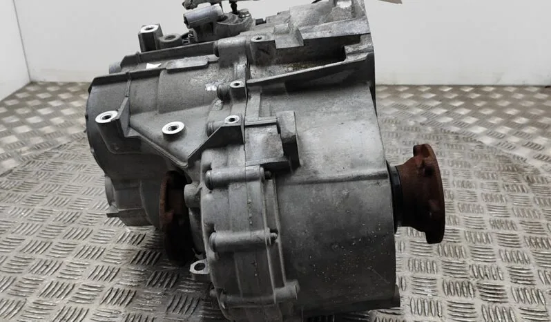 VW TIGUAN 5N_ gearbox 110 kW 2014 lleno