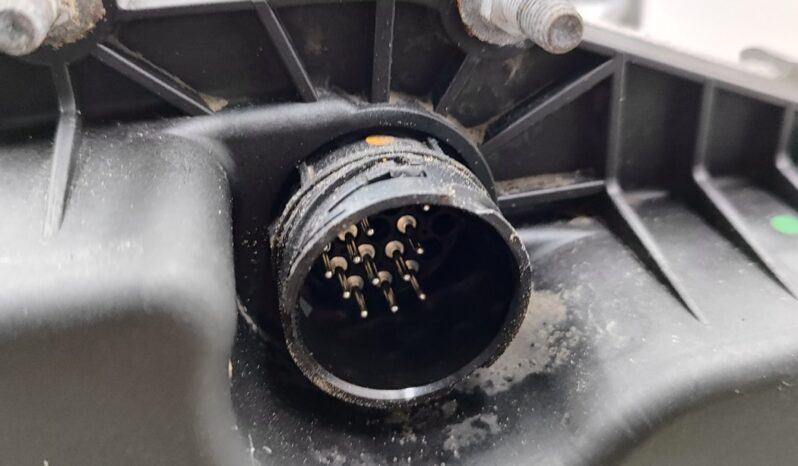 RENAULT TRAFIC II Minibus / passenger JL gearbox 84 kW 2019 full