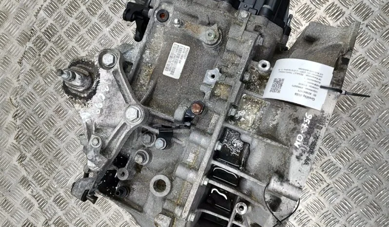 RENAULT TRAFIC II Minibus / passenger JL gearbox 84 kW 2019 pieno