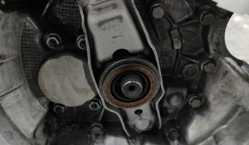 VW TOURAN 1T3 gearbox 77 kW 2013 voll