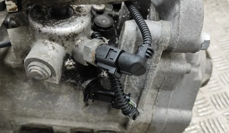 VW TOURAN 1T3 gearbox 77 kW 2013 voll