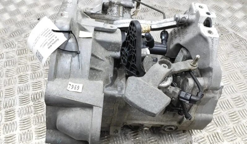 VW TOURAN 1T3 gearbox 77 kW 2013 voll