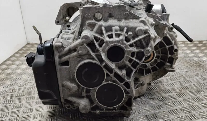 SKODA OCTAVIA III 5E3 gearbox 110 kW 2014 lleno