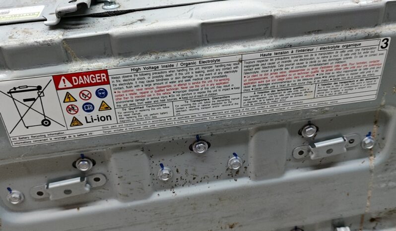 TOYOTA PRIUS PLUS _W4_ battery  2017 full