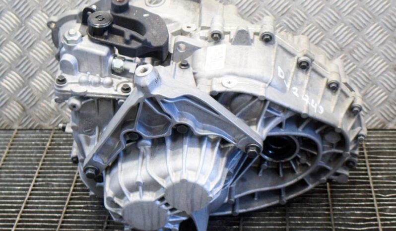VOLVO V40 Hatchback gearbox 130 kW 2014 full