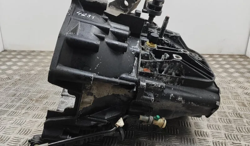PEUGEOT BOXER Furgon gearbox 96 kW 2015 lleno
