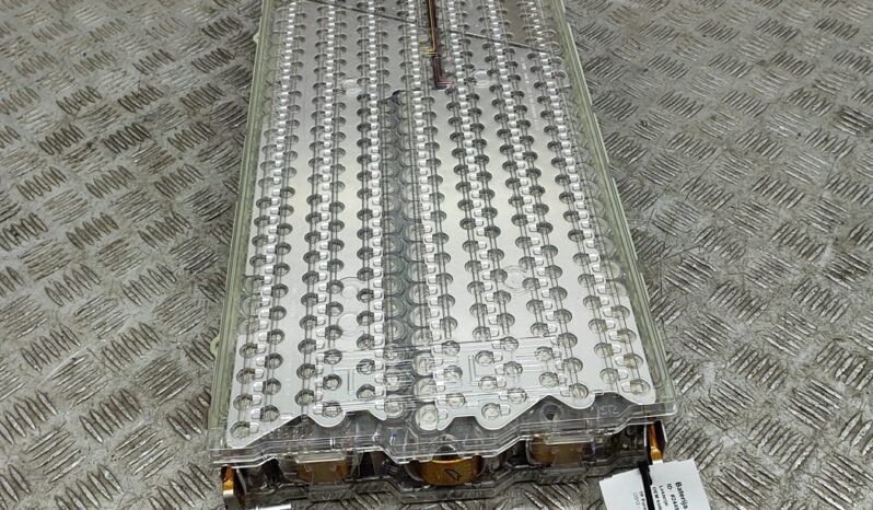 TESLA MODEL S battery hatchback lleno