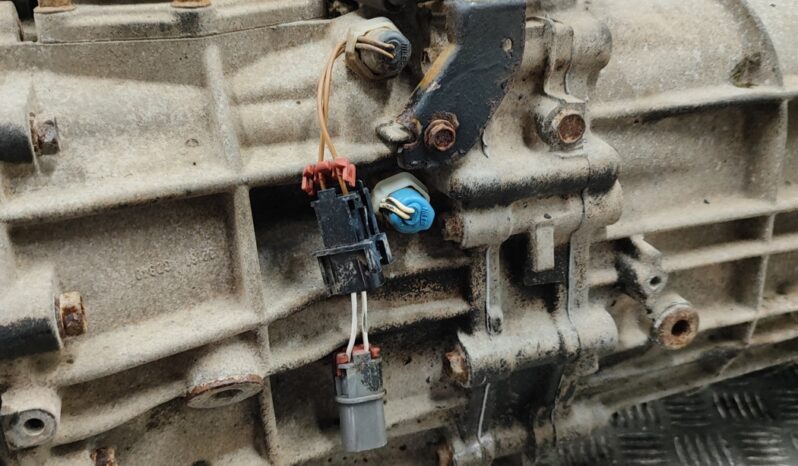 NISSAN NP300 NAVARA D40 gearbox 128 kW 2007 full