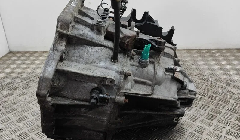 OPEL VIVARO Furgon gearbox 85 kW 2015 full