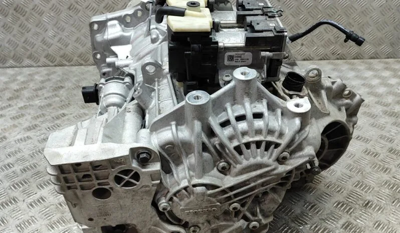 VOLVO XC40 536 gearbox 140 kW 2023 lleno