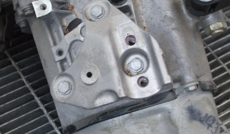 PEUGEOT 208 gearbox hatchback 60 kW full